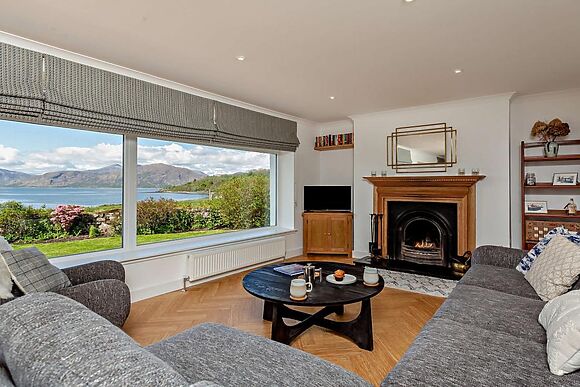 The White House Onich