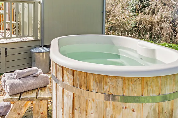 Ceiriog Hot Tub Hideaway