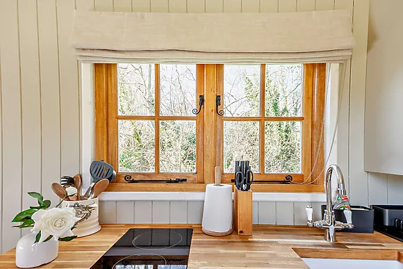 Ceiriog Hot Tub Hideaway