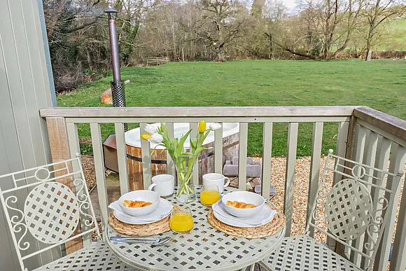 Ceiriog Hot Tub Hideaway