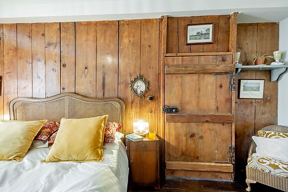 4-Bedroom Farmhouse in Botwnnog
