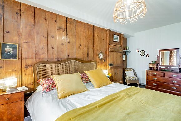 4-Bedroom Farmhouse in Botwnnog