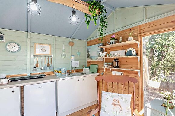 The Little Owl Hideaway