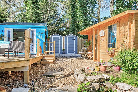 The Little Owl Hideaway