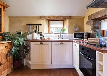 Everything provided for some romantic dining