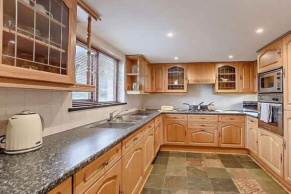 Queens Square Cottage