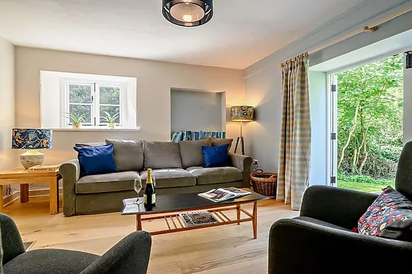 The Garden House Broadfield