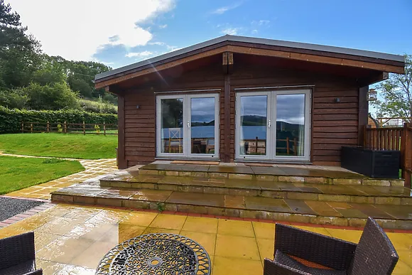 Fallow Lodge contemporary accommodation in rural Shropshire