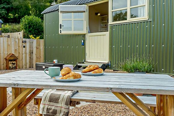 Bolstone View Shepherd Huts Loxley