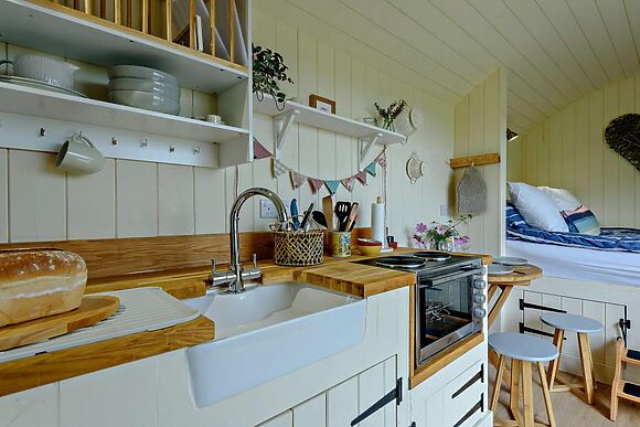 Bolstone View Shepherd Huts Loxley