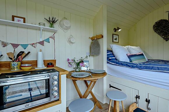 Bolstone View Shepherd Huts Loxley