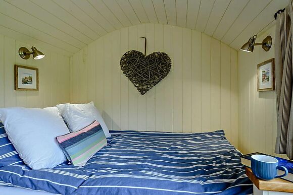 Bolstone View Shepherd Huts Loxley