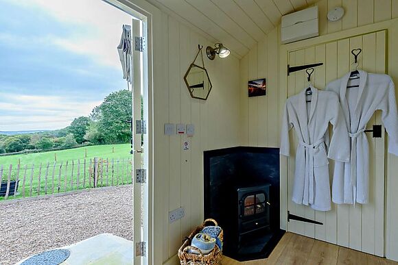 Bolstone View Shepherd Huts Loxley