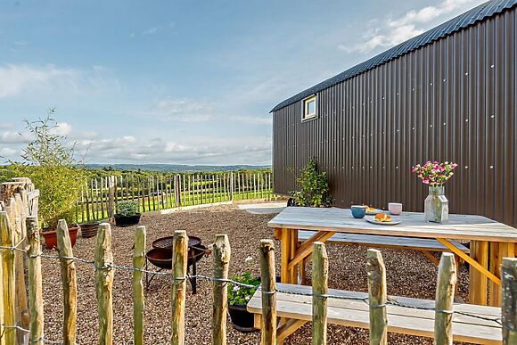 Bolstone View Shepherd Huts Thwen