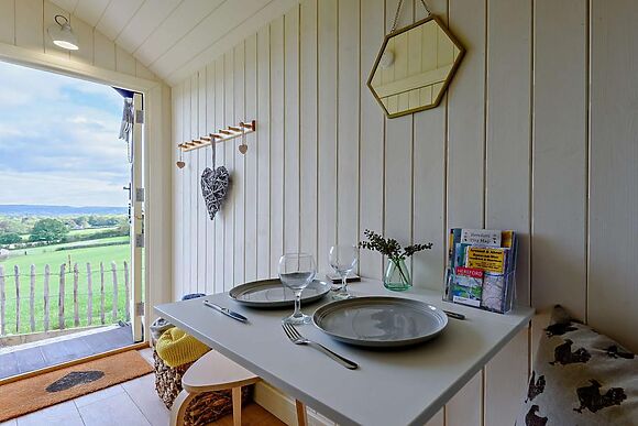 Bolstone View Shepherd Huts Thwen