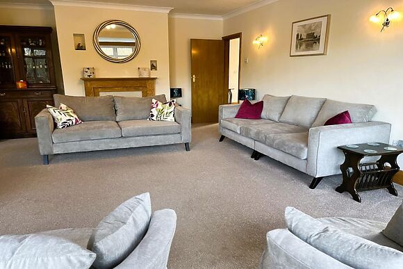 Lakeside Lodge for 8 in Maxey - photo 6 of 15