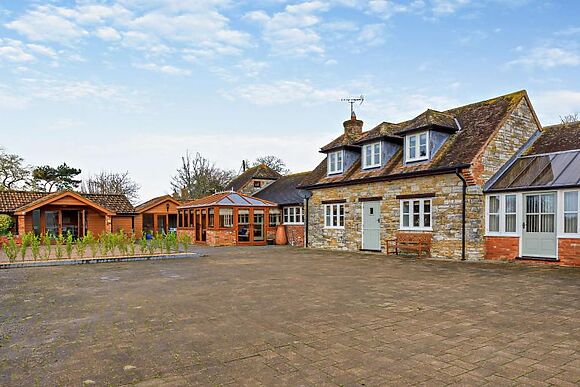Camelot Barn