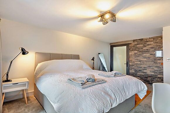 Stonehill Pool House