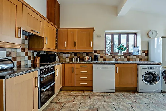 Woodpecker Castle Farm