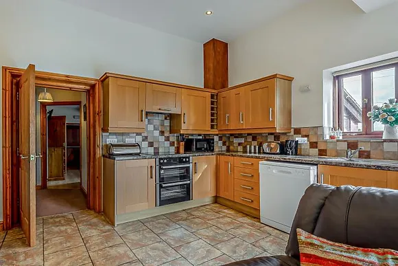 Woodpecker Castle Farm