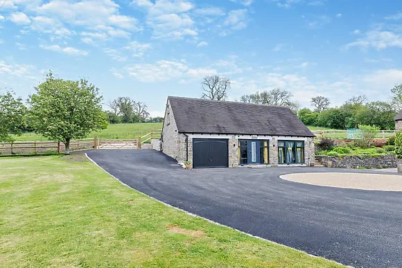 Valley View At Lawnfields