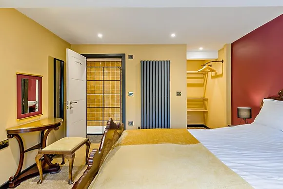 Valley View At Lawnfields