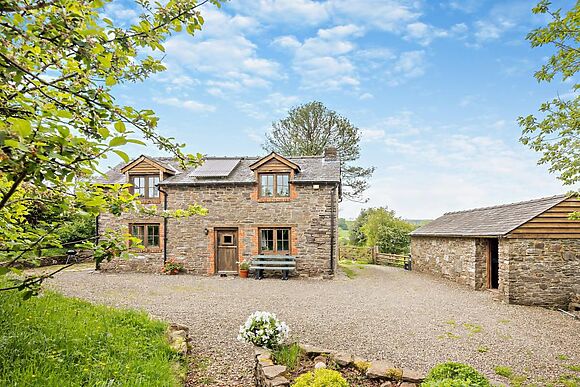 Joe The Buck Eco Cottage