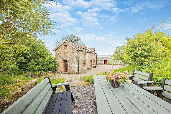 Joe The Buck Eco Cottage