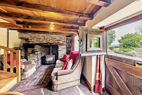 Joe The Buck Eco Cottage