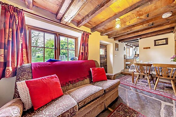 Joe The Buck Eco Cottage