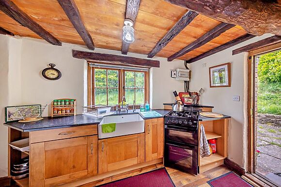 Joe The Buck Eco Cottage