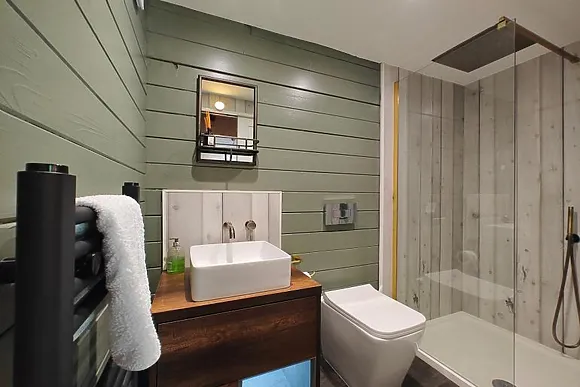 Little Yew Tree Lodge