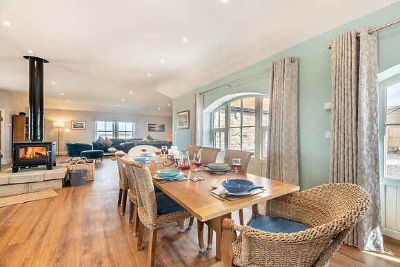 The Honey Cottage
