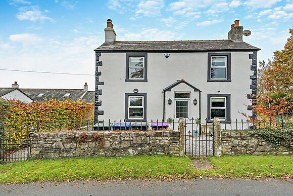 Castle Hill Cottage
