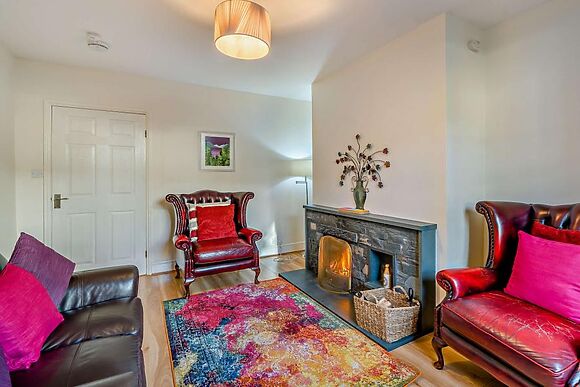 6 Catherine Cottages