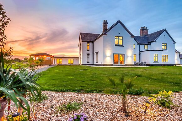 Meadow View Manor And Spa