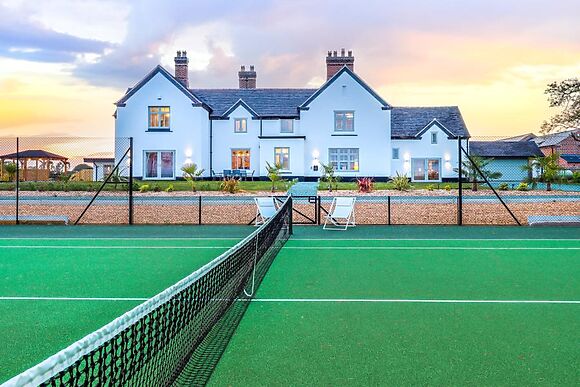 Meadow View Manor And Spa