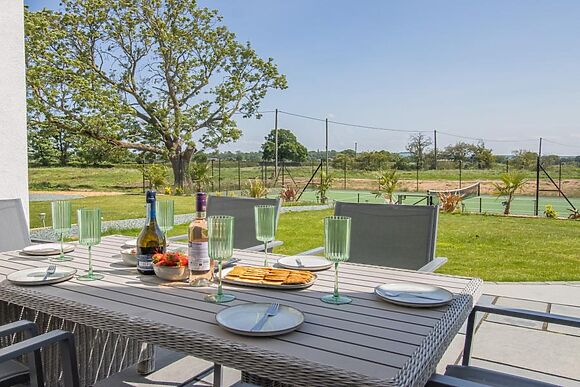 Meadow View Manor And Spa