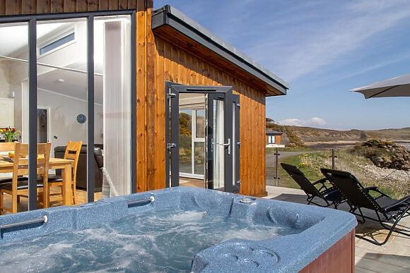 Rascarrel Bay Lodge 1