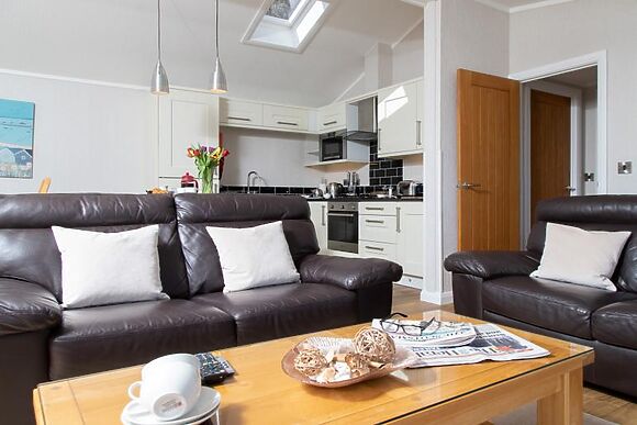 Rascarrel Bay Lodge 1