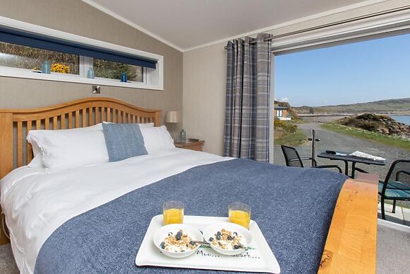 Rascarrel Bay Lodge 1