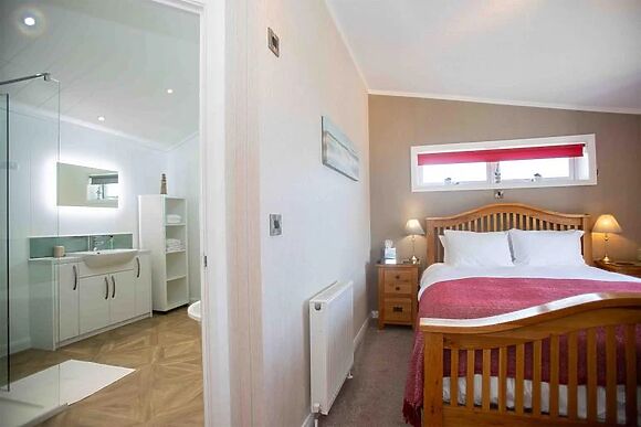 Rascarrel Bay Lodge 2