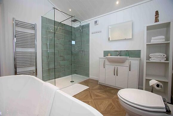 Rascarrel Bay Lodge 2