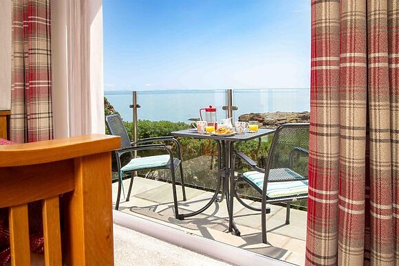 Rascarrel Bay Lodge 2