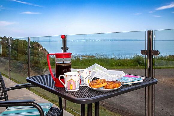 Rascarrel Bay Lodge 2