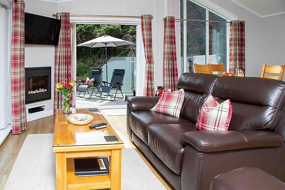 Rascarrel Bay Lodge 2