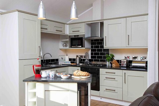 Rascarrel Bay Lodge 2