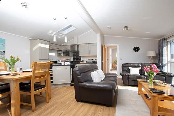 Rascarrel Bay Lodge 3