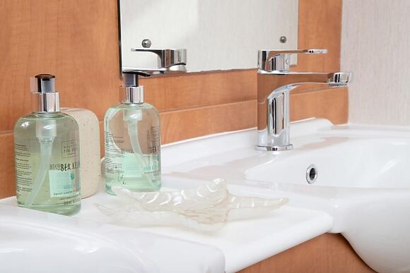 Rascarrel Bay Lodge 3