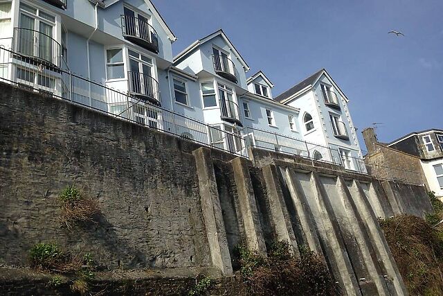 Lovely Flat In West Looe With Spectacular Sea & Harbour Views
